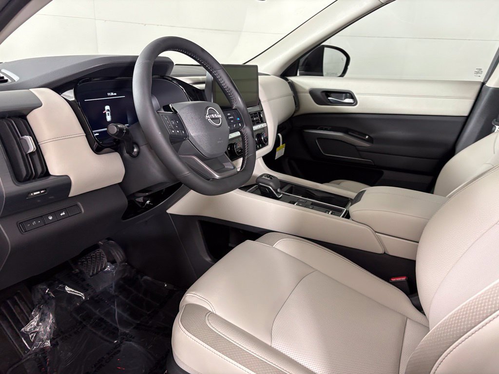 New 2026 Nissan Pathfinder SL FWD image 22
