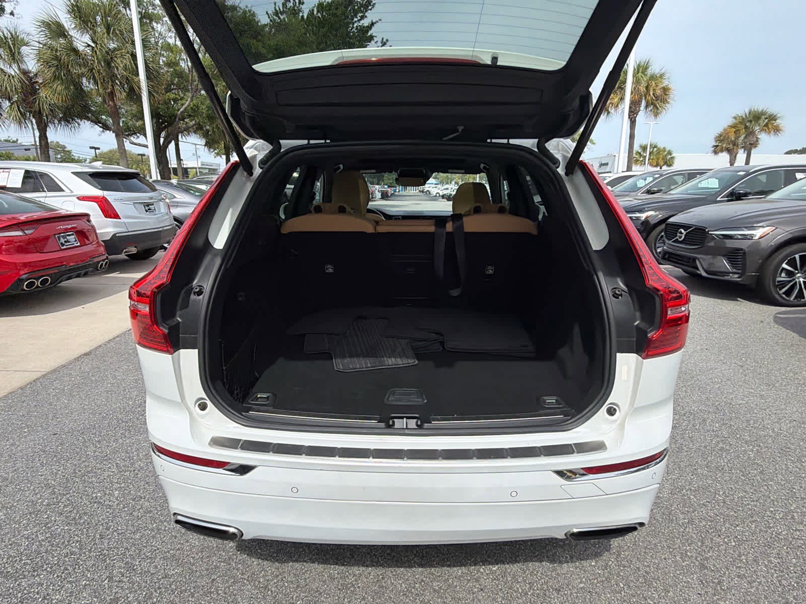 Used 2020 Volvo XC60 T5 Inscription FWD image 21