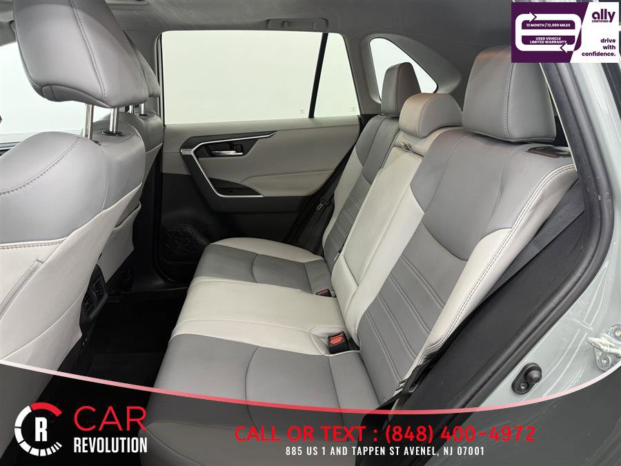 Used 2019 Toyota RAV4 XLE Premium w/ Cold Weather Package image 32