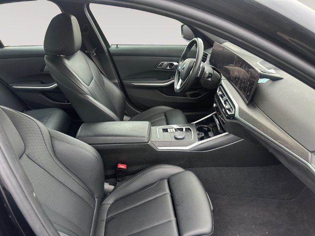 Used 2023 BMW 330i xDrive Sedan w/ Premium Package AWD/4WD image 15