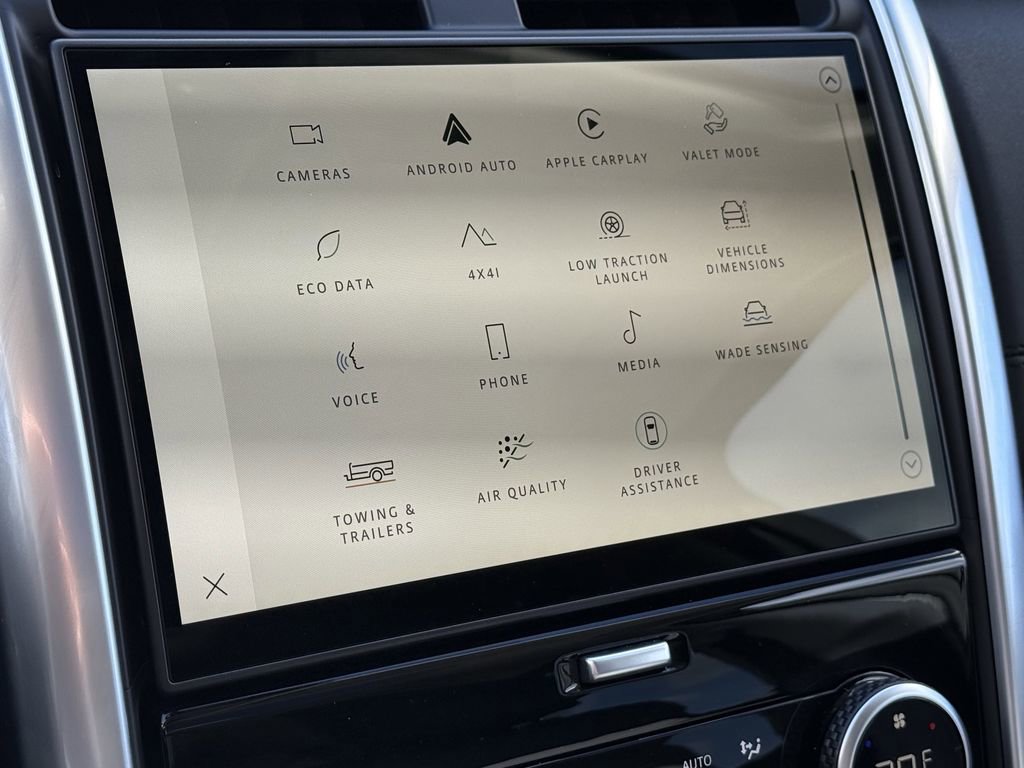 Used 2024 Land Rover Discovery S image 26