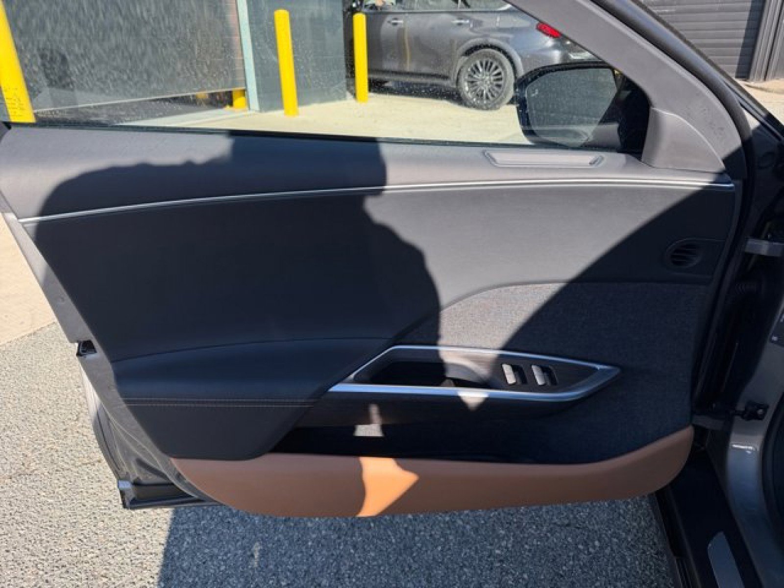 Used 2024 Lucid Air Touring image 21