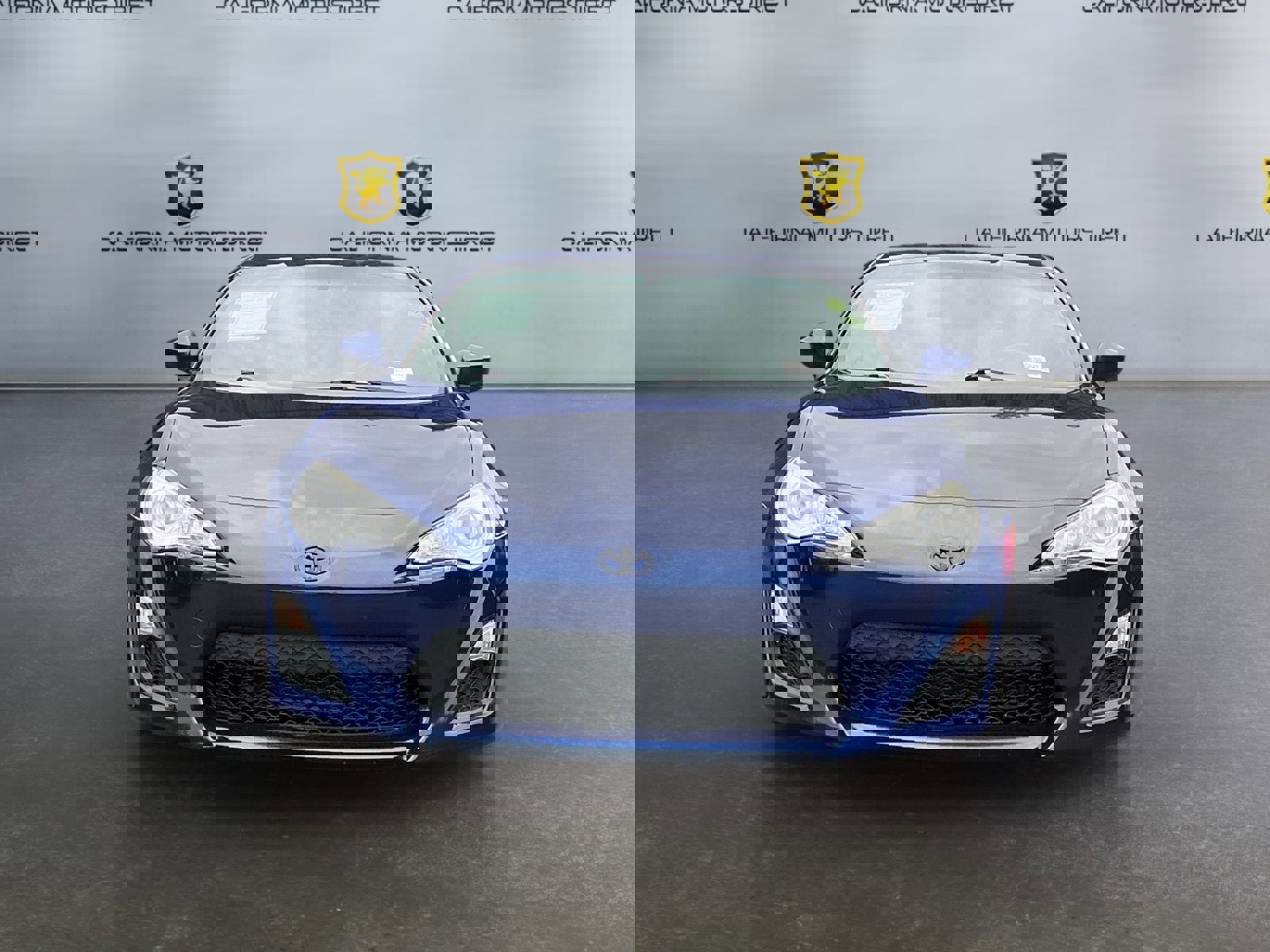 Used 2016 Scion FR-S image 2