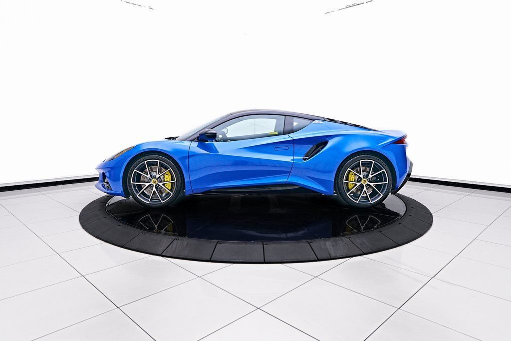 Used 2025 Lotus Emira RWD image 10