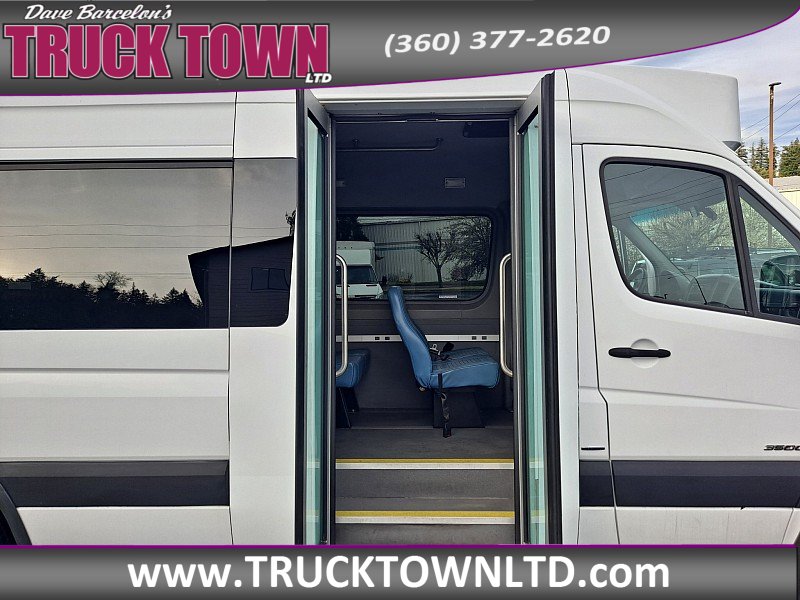 Used 2014 Mercedes-Benz Sprinter 3500 image 10