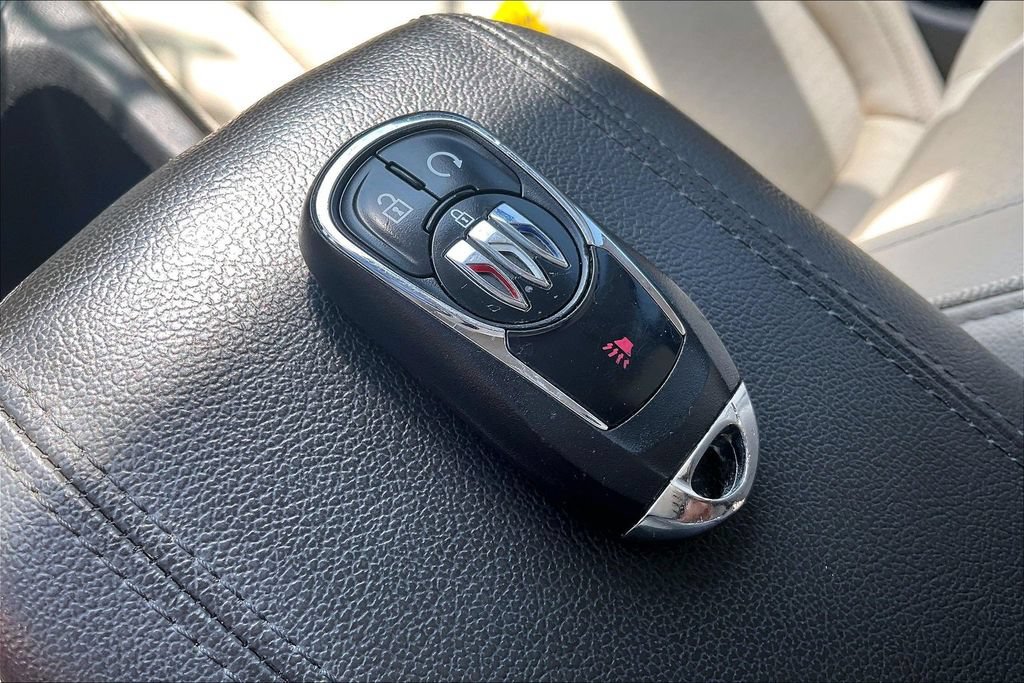 Used 2025 Buick Encore GX Preferred FWD image 31