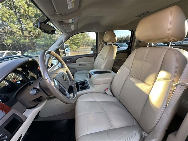 Used 2011 Chevrolet Silverado 3500 LTZ w/ LTZ Plus Package image 10