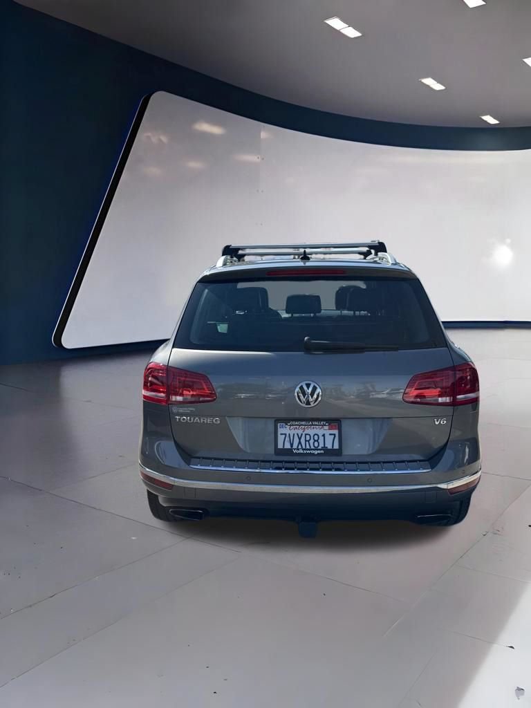 Used 2017 Volkswagen Touareg Wolfsburg Edition AWD/4WD image 3