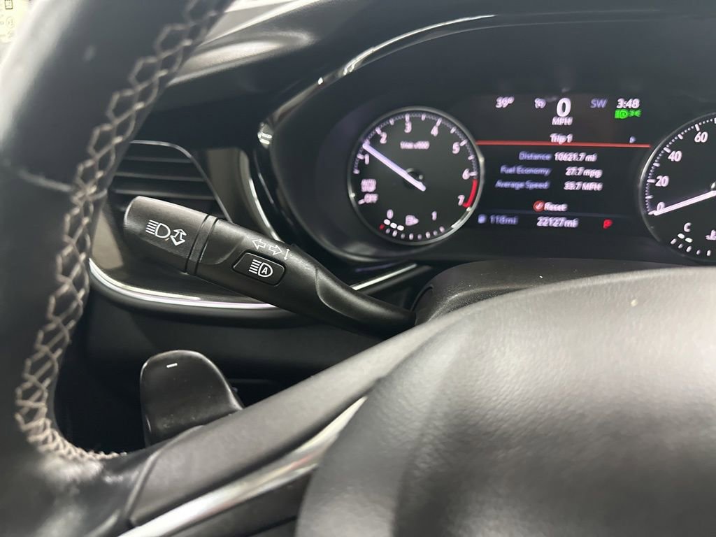 Used 2022 Buick Envision Essence w/ Safety Package image 43