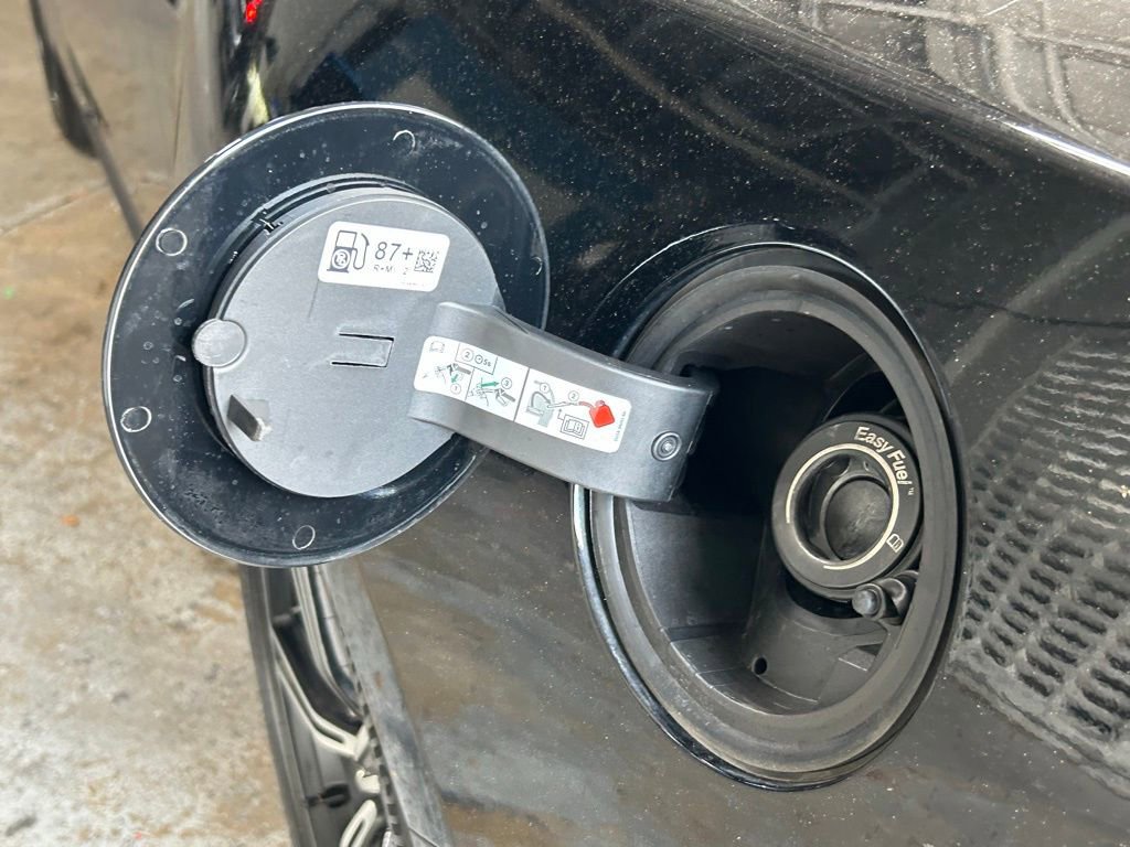 Used 2025 Ford Mustang Premium RWD image 37