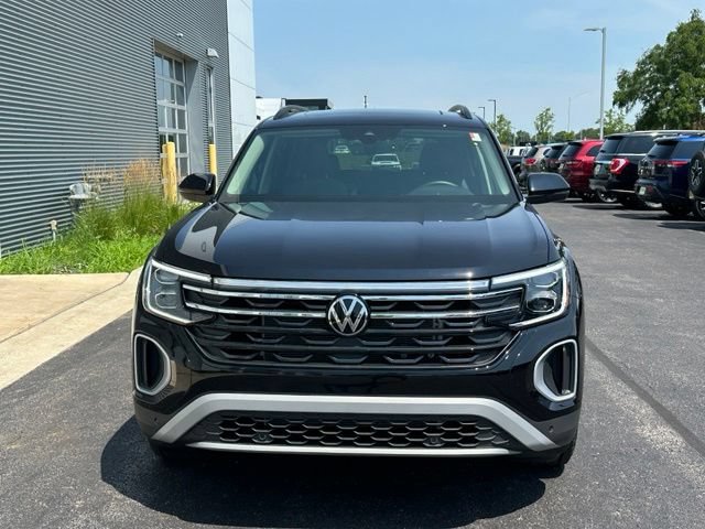 Certified 2026 Volkswagen Atlas Peak Edition AWD/4WD video 2