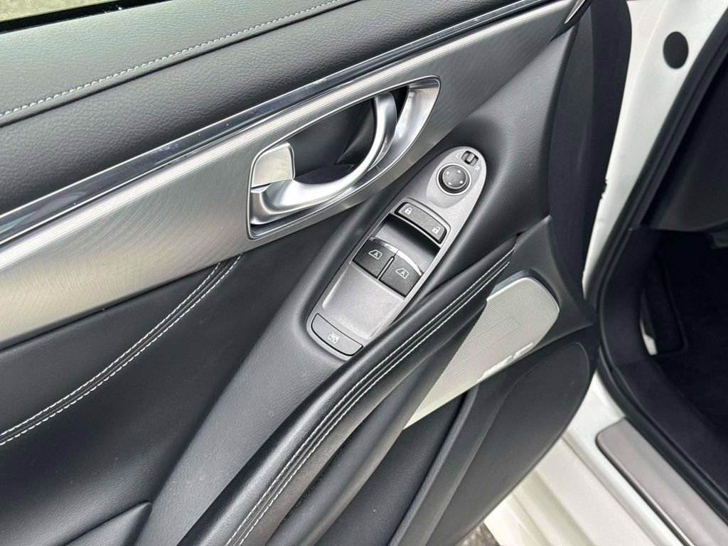 Used 2021 INFINITI Q60 3.0t Luxe w/ Cargo Package image 16
