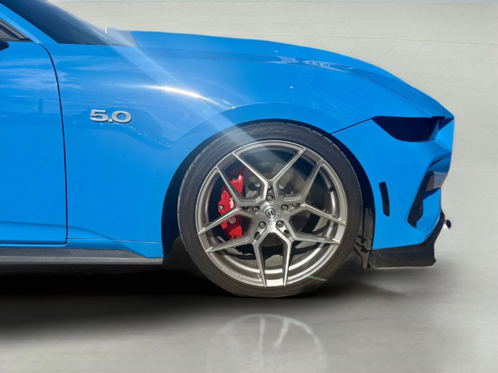 Used 2025 Ford Mustang GT RWD image 13