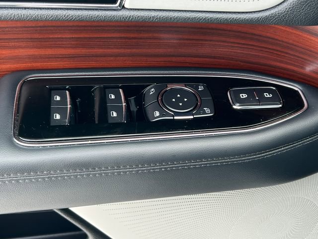 Used 2022 Lincoln Navigator Reserve image 18
