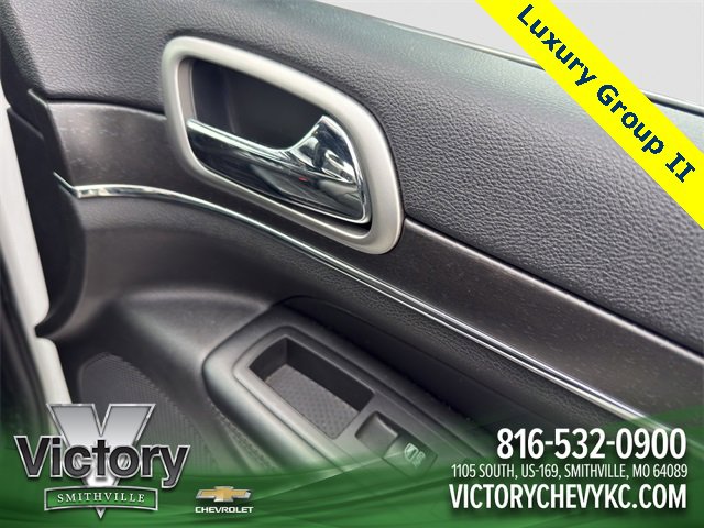 Used 2018 Jeep Grand Cherokee Limited w/ Luxury Group II image 16