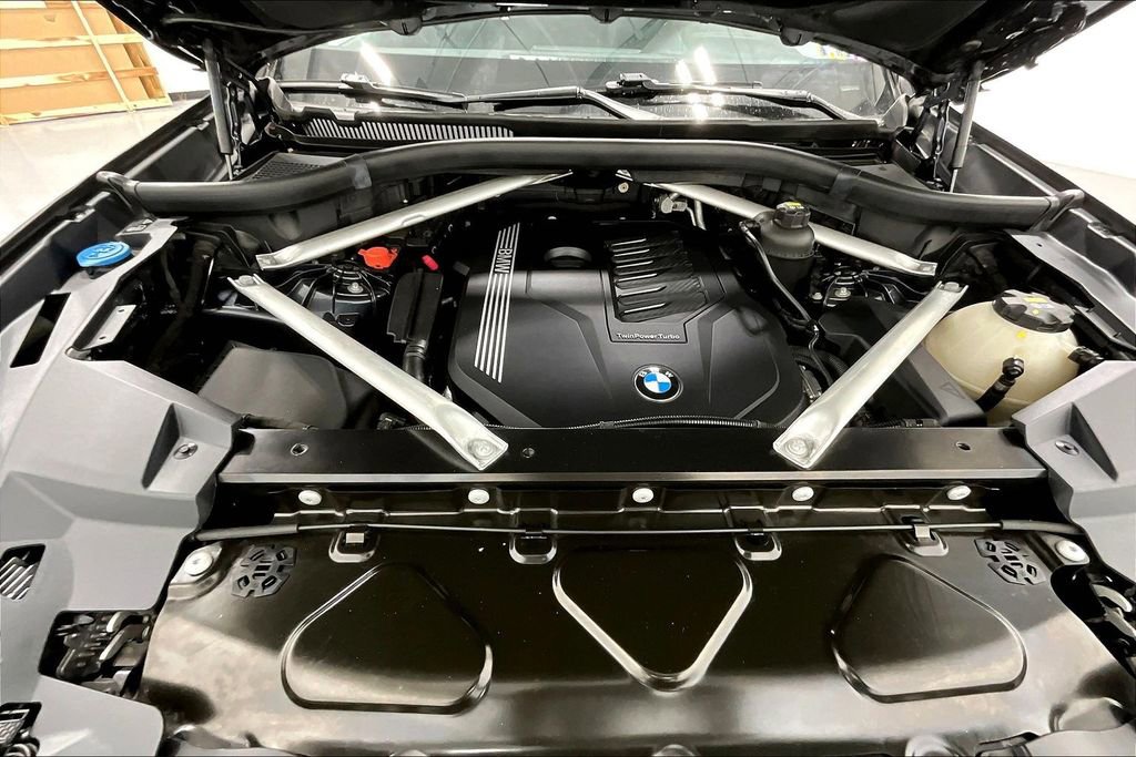 Used 2020 BMW X5 xDrive40i w/ Convenience Package image 12
