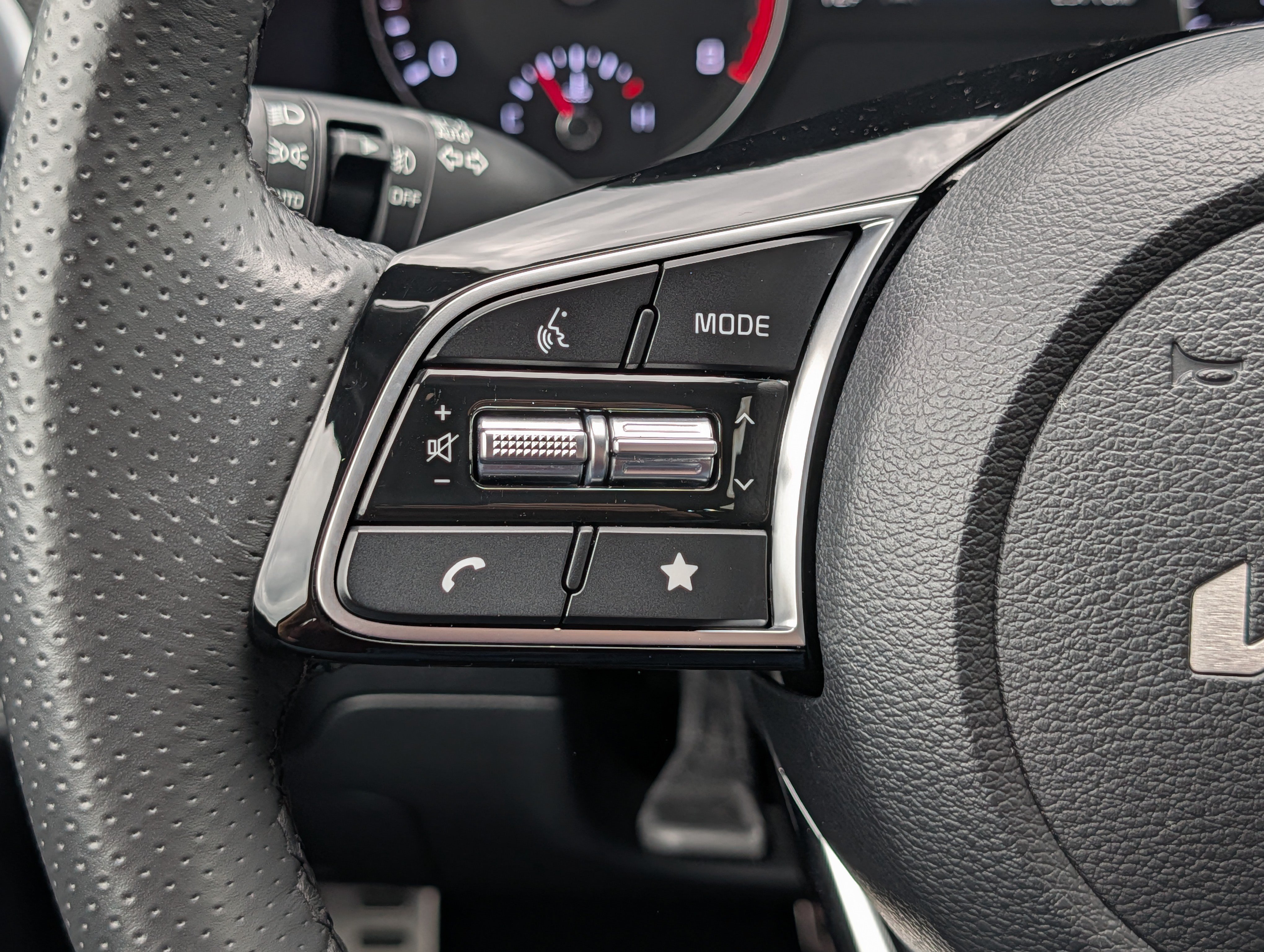 Certified 2024 Kia Forte GT-Line w/ GT-Line Premium Package FWD image 31
