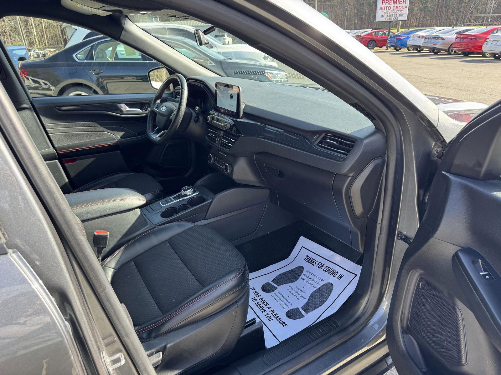 Used 2024 Ford Escape ST-Line image 16