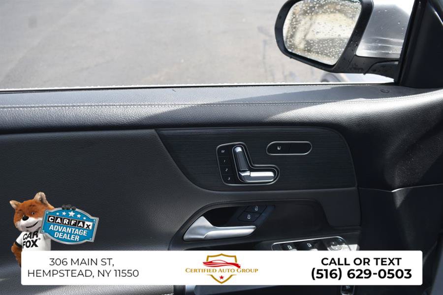 Used 2022 Mercedes-Benz GLB 35 AMG 4MATIC image 13