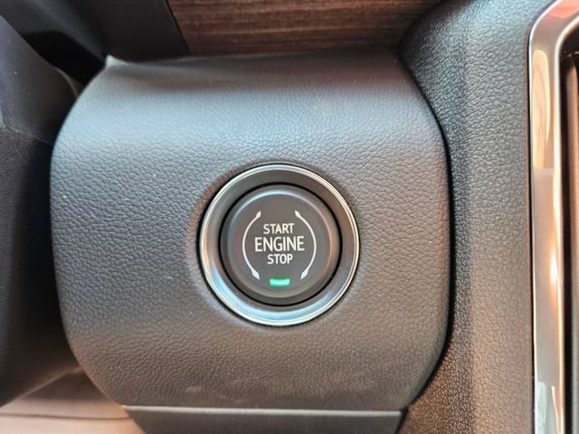 New 2026 GMC Acadia Denali w/ Super Cruise Package AWD/4WD image 27