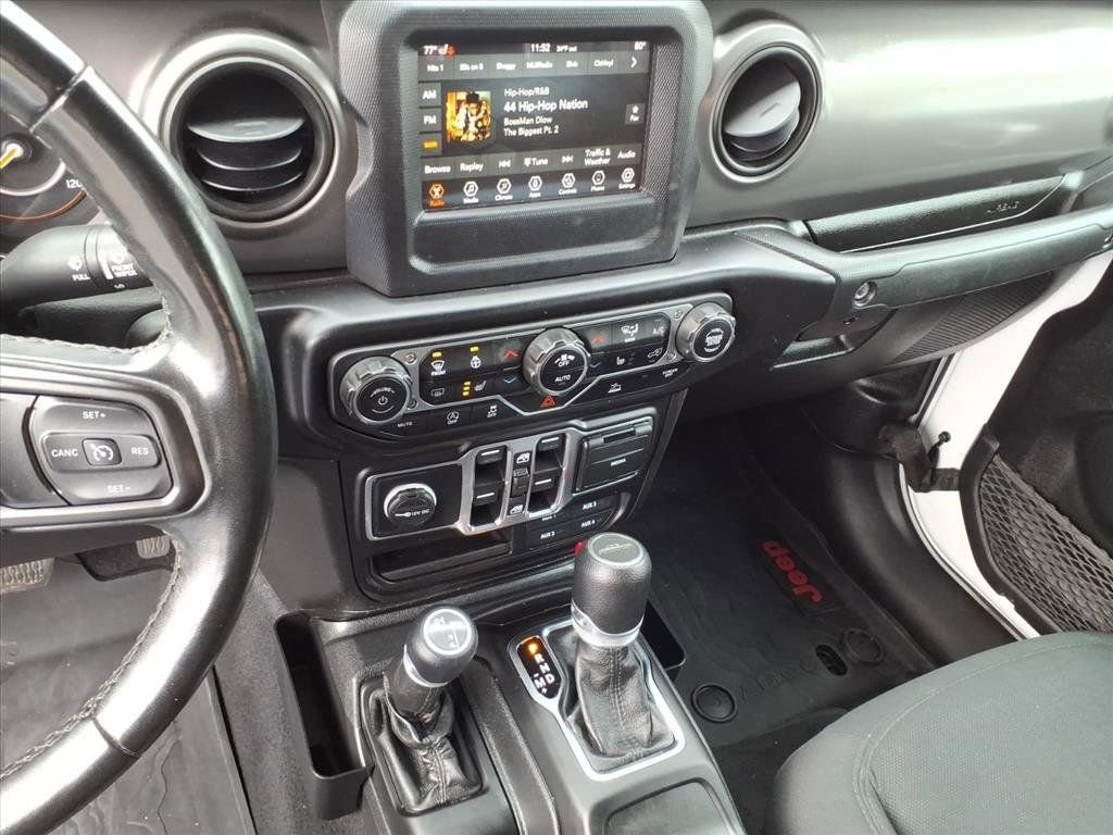 Used 2021 Jeep Gladiator Willys image 31