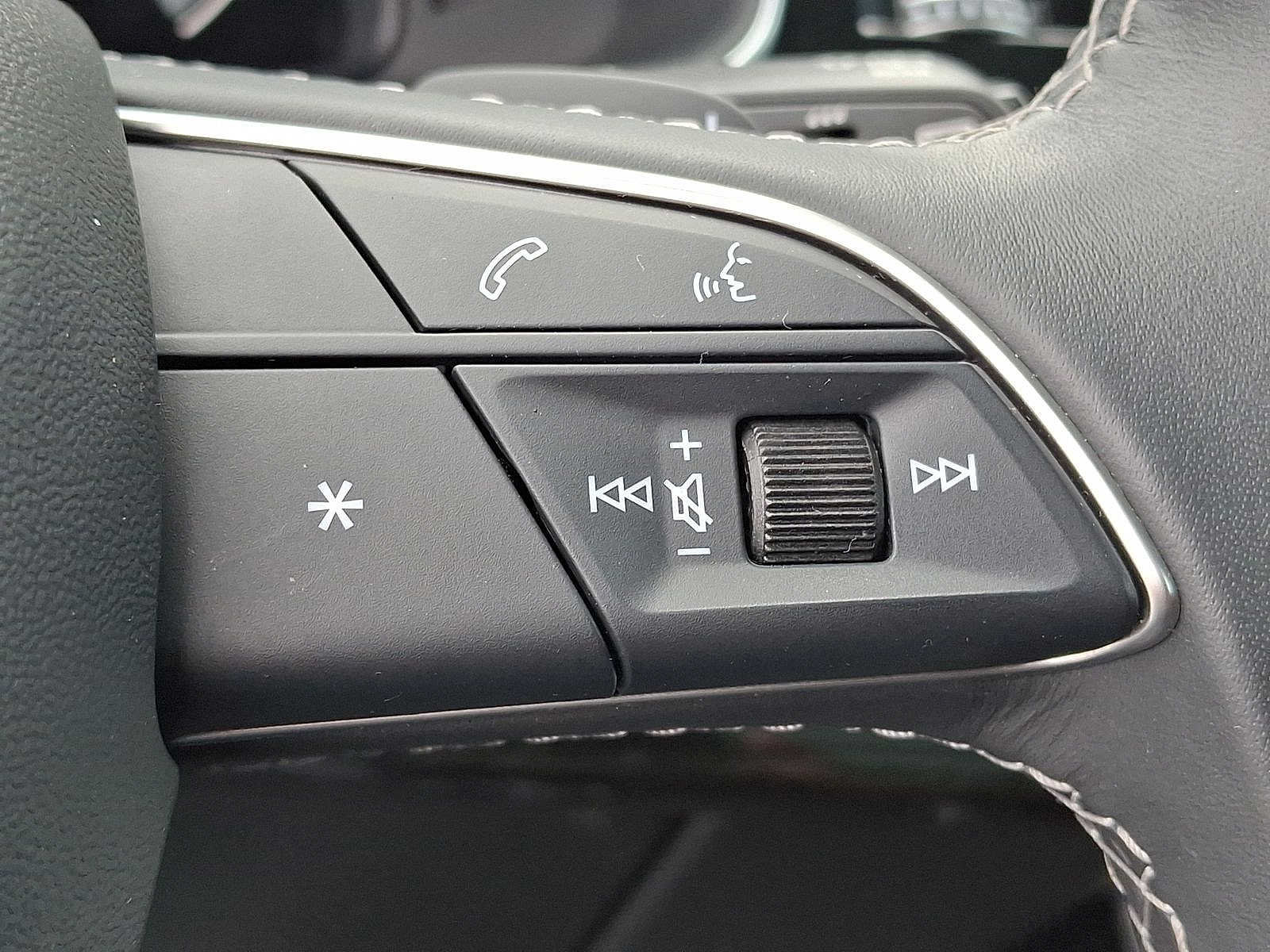 Certified 2024 Audi Q8 Premium Plus AWD/4WD image 24