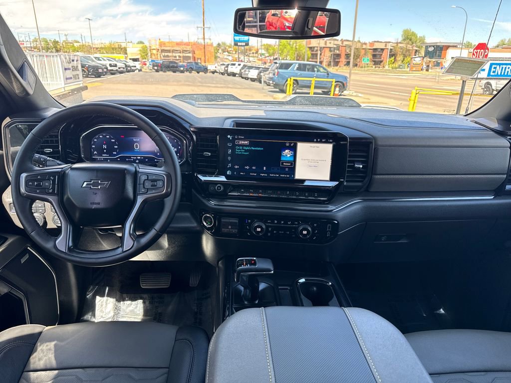 Used 2024 Chevrolet Silverado 1500 ZR2 image 12