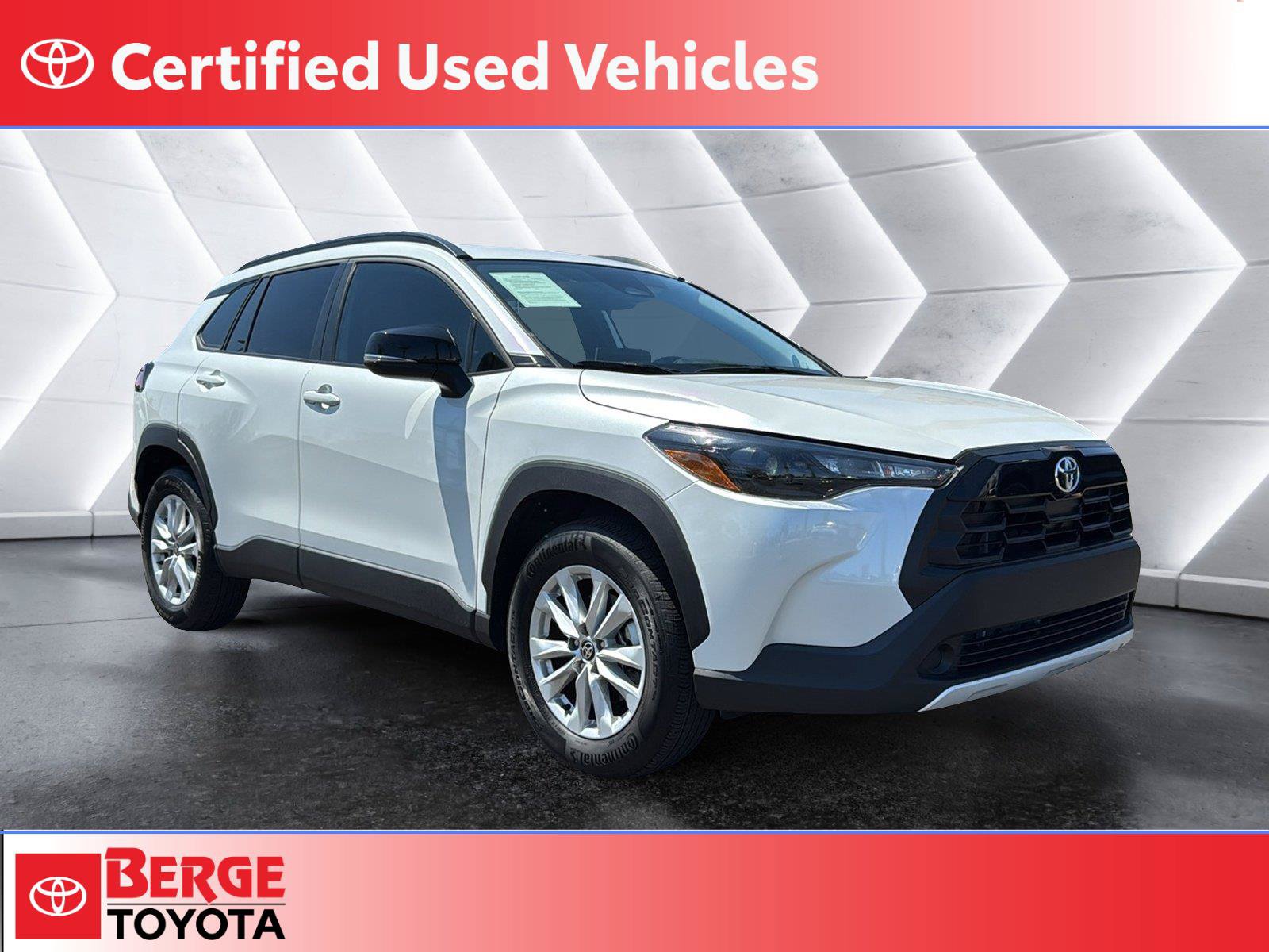 Used 2026 Toyota Corolla Cross LE w/ Moonroof Package