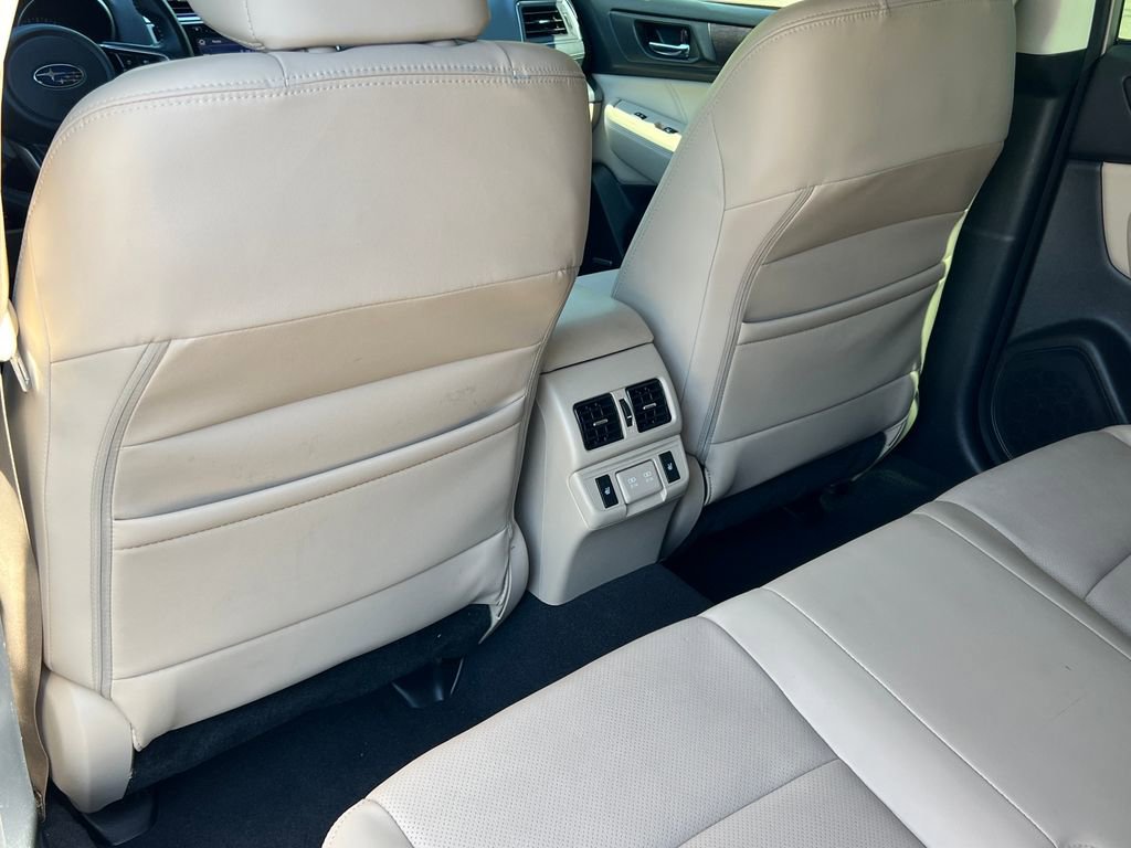 Used 2019 Subaru Outback 3.6R Limited AWD/4WD image 38