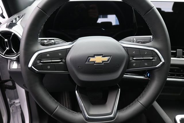 New 2026 Chevrolet Equinox LT w/ Convenience Package II FWD image 38