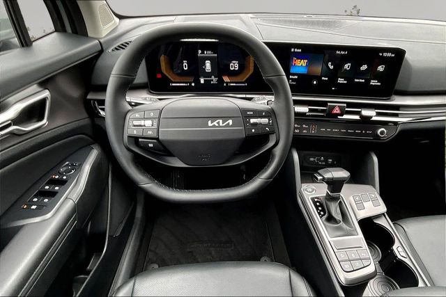 Used 2026 Kia Sportage EX w/ EX Panorama Roof Package image 5