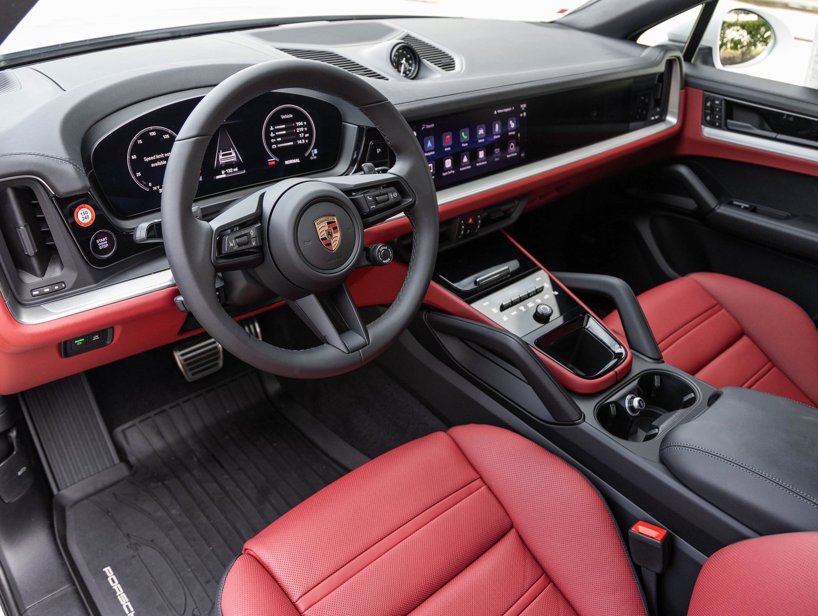 New 2026 Porsche Cayenne S image 4