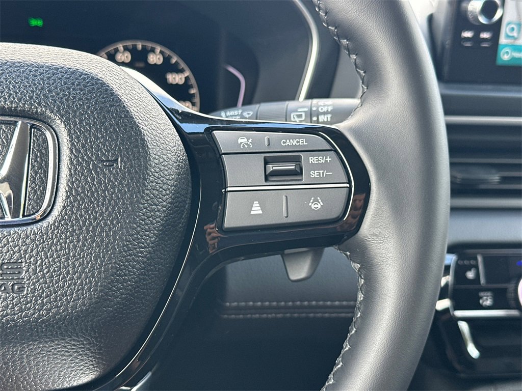 New 2025 Honda Pilot Touring image 22