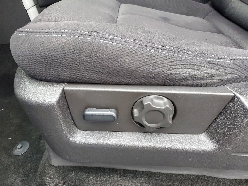Used 2013 Ford F150 FX4 image 10