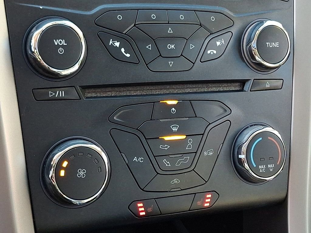 Used 2014 Ford Fusion SE w/ Equipment Group 202A image 16