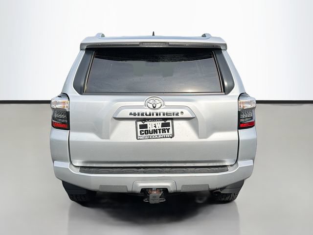 Used 2017 Toyota 4Runner SR5 Premium AWD/4WD image 6