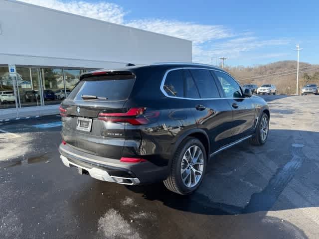 New 2026 BMW X5 xDrive50e w/ Premium Package AWD/4WD image 10