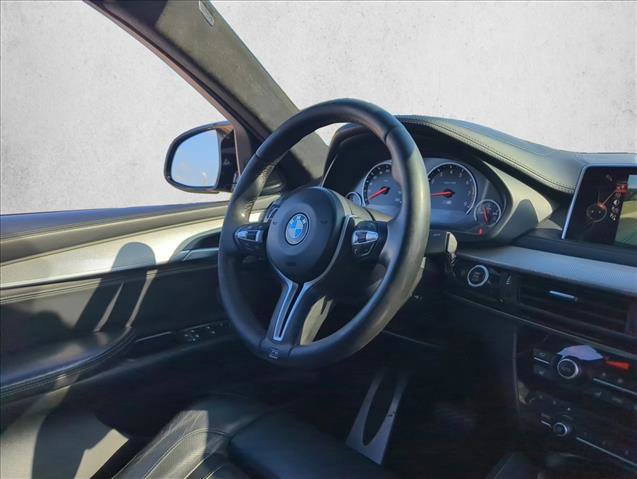 Used 2016 BMW X6 M image 22