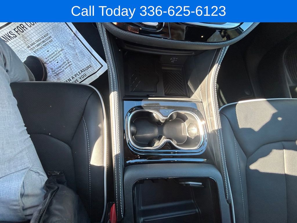 New 2026 Chrysler Pacifica Limited w/ S Appearance Package FWD image 26