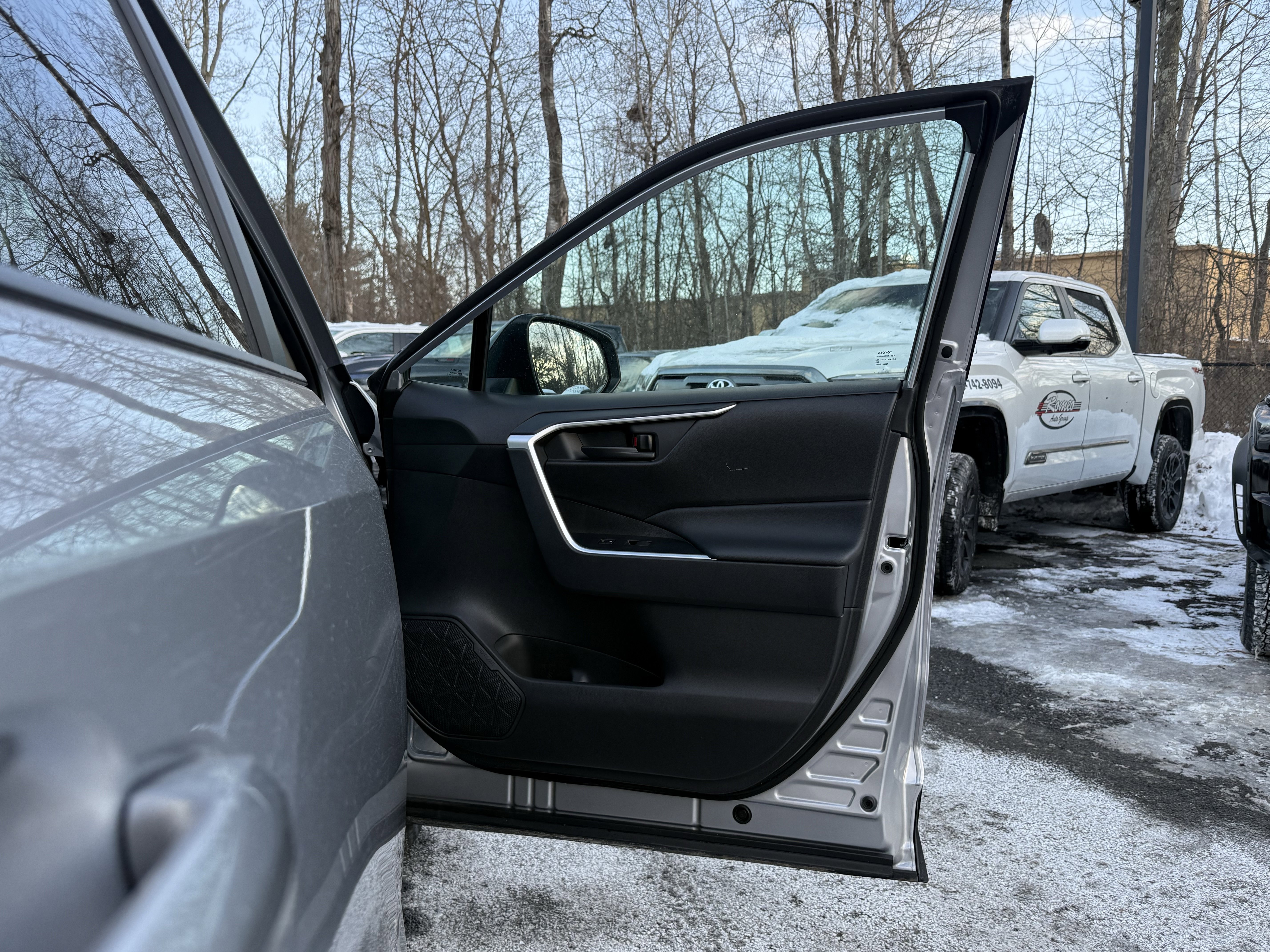 Used 2024 Toyota RAV4 LE image 30