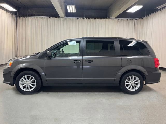 Used 2019 Dodge Grand Caravan SXT w/ Rear Park Assist Package FWD image 8