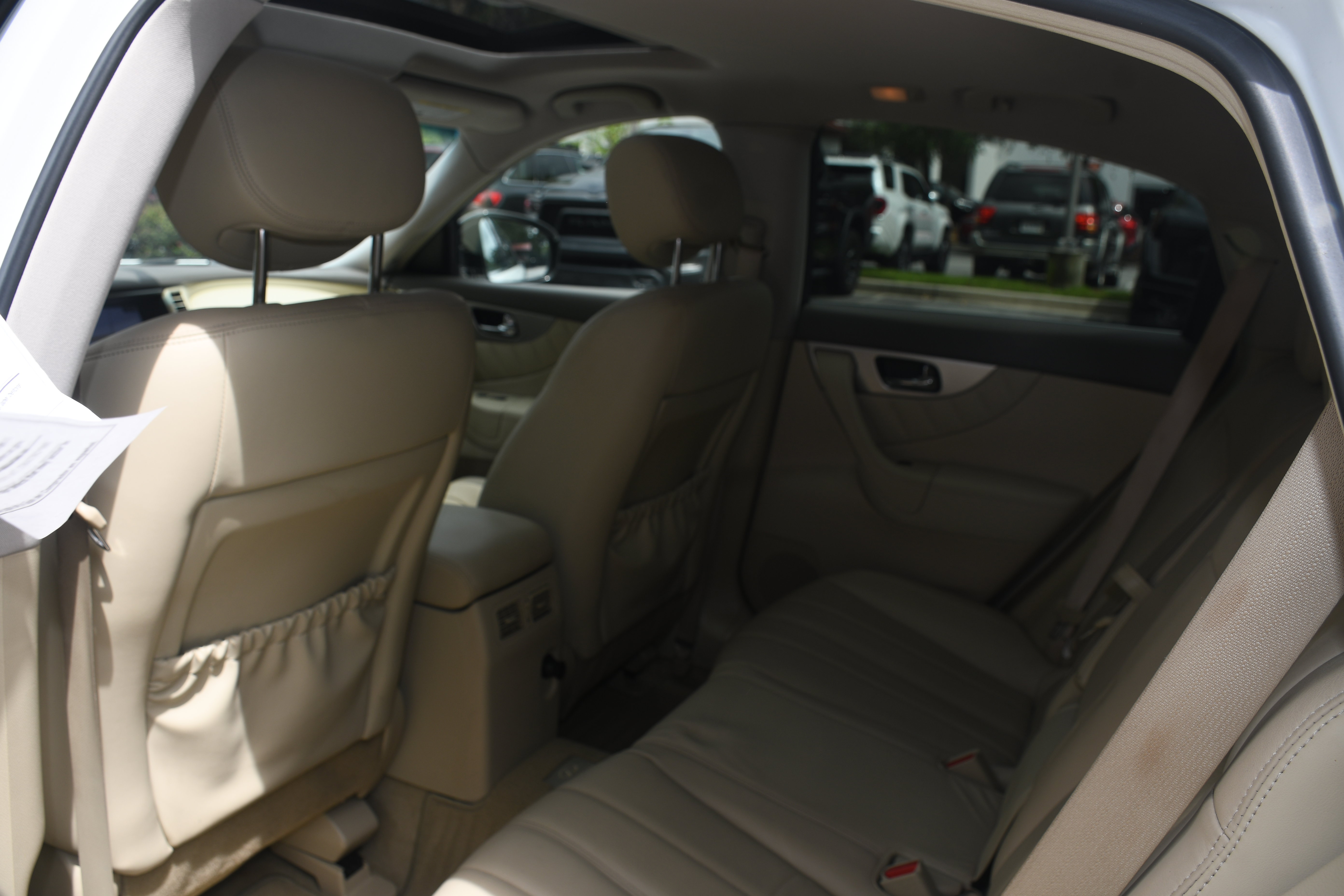 Used 2015 INFINITI QX70 AWD w/ Premium Package image 17