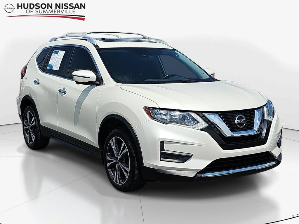 Used 2019 Nissan Rogue SV w/ Sun & Sound Touring Package FWD image 1