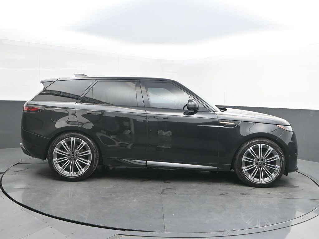 Used 2024 Land Rover Range Rover Sport Dynamic SE image 8