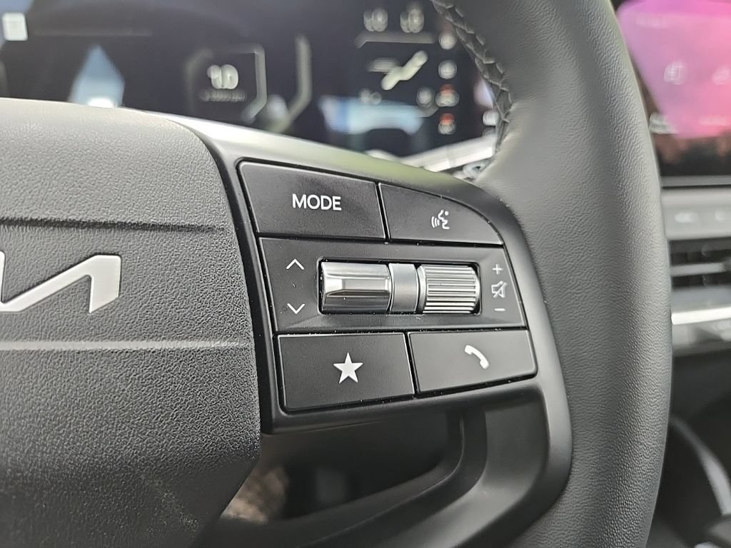 Certified 2025 Kia K4 EX FWD image 15