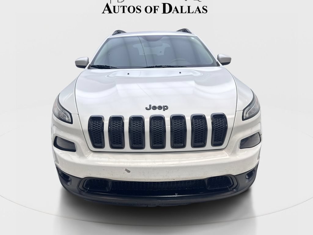 Used 2016 Jeep Cherokee Latitude w/ Comfort/Convenience Group FWD image 3