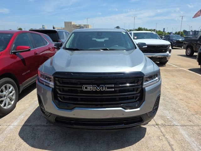 Used 2023 GMC Acadia SLE w/ Driver Convenience Package FWD image 8