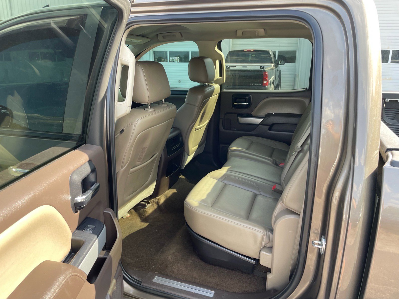 Used 2014 Chevrolet Silverado 1500 LTZ Z71 image 16