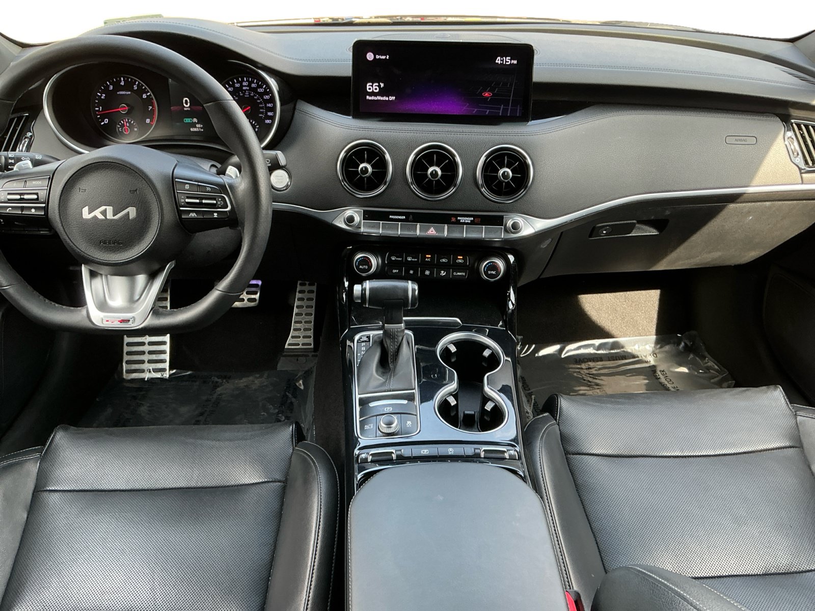 Used 2022 Kia Stinger GT-Line w/ Sun & Sound Package RWD image 10