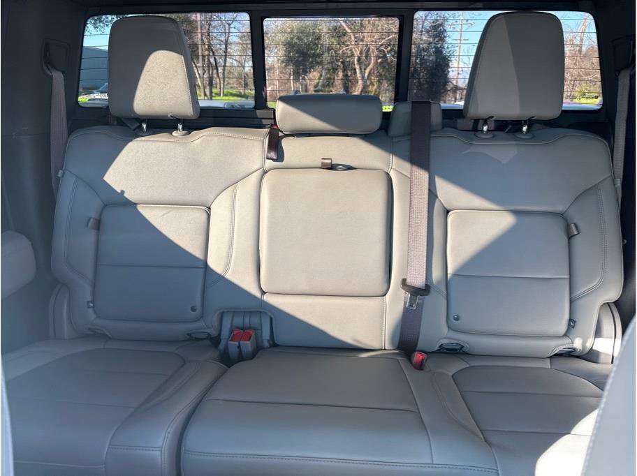 Used 2019 Chevrolet Silverado 1500 LTZ w/ LTZ Plus Package image 21